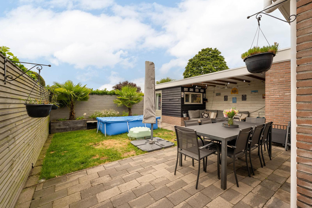 Hoekwoning te koop: Bevrijdingstraat 42, Ossendrecht