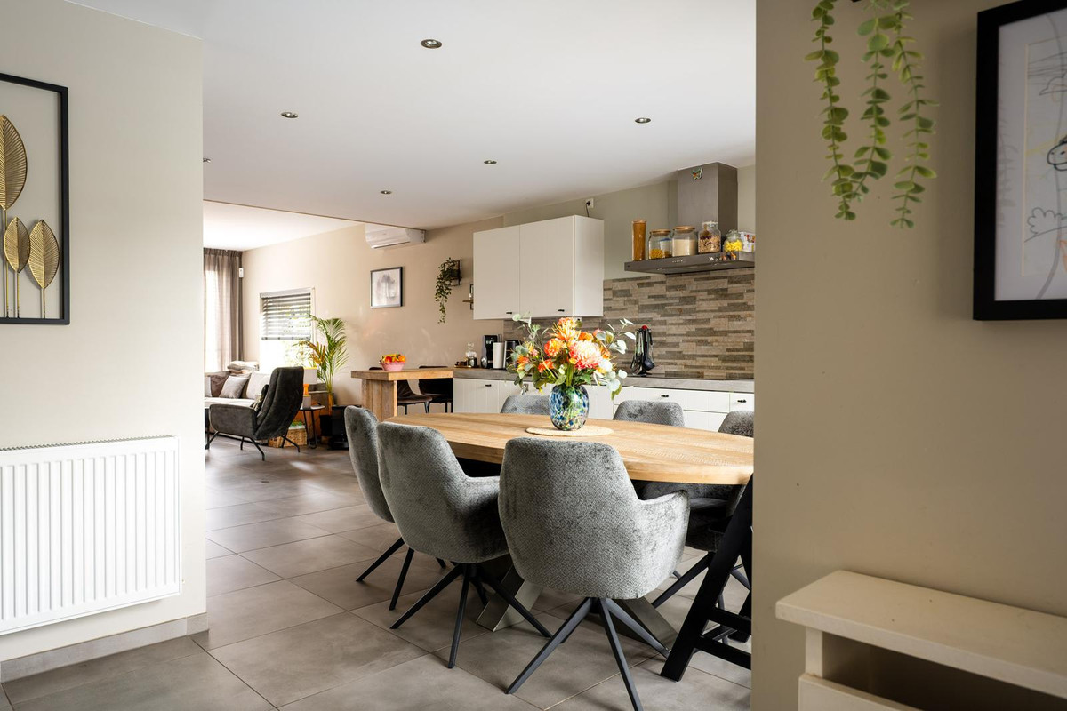 Hoekwoning te koop: Bevrijdingstraat 42, Ossendrecht