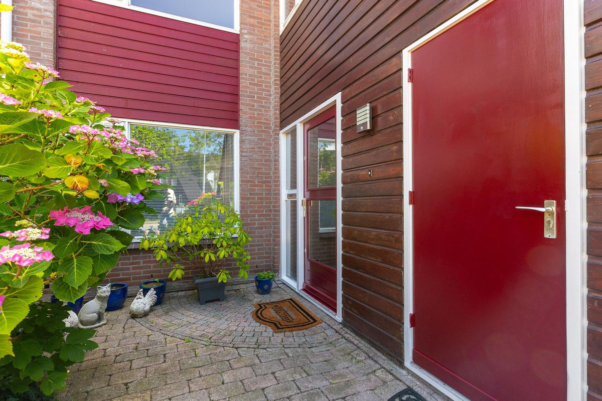 Tussenwoning te koop: Windmolen 98, Hoorn