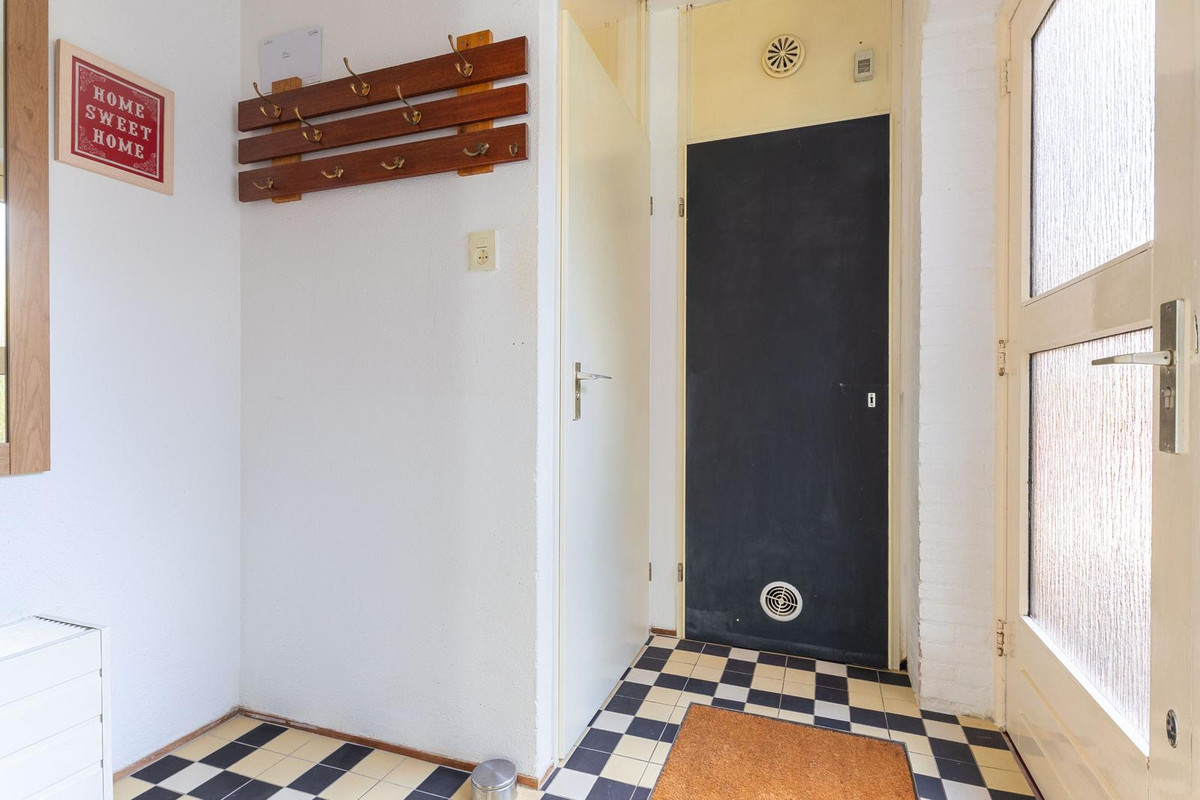 Tussenwoning te koop: Windmolen 98, Hoorn