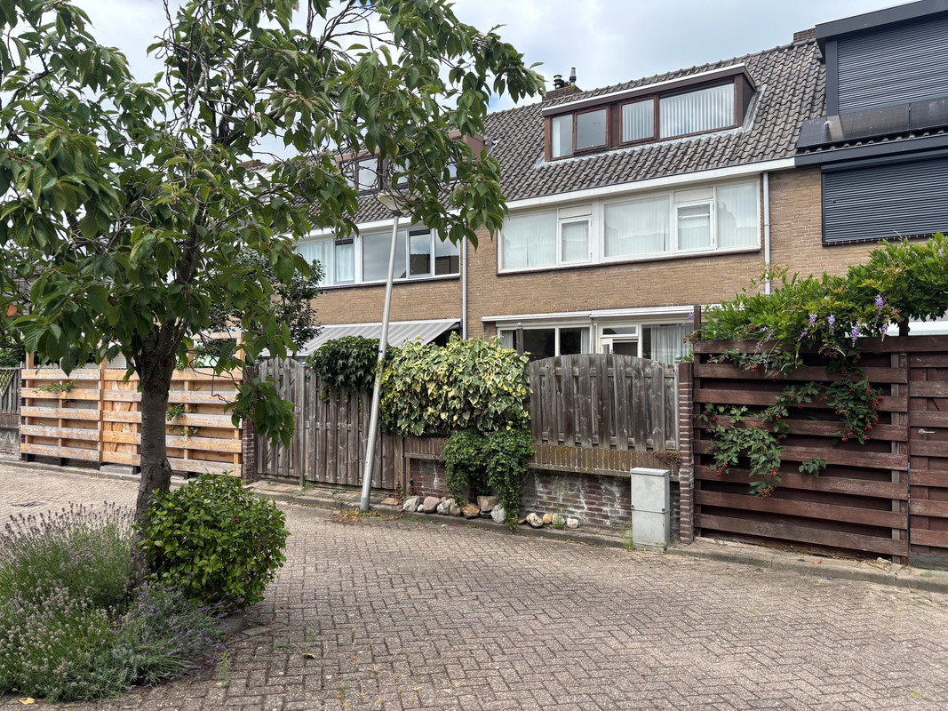 Tussenwoning te koop: Saksenrade 10, Nieuwerkerk A/D Ijssel