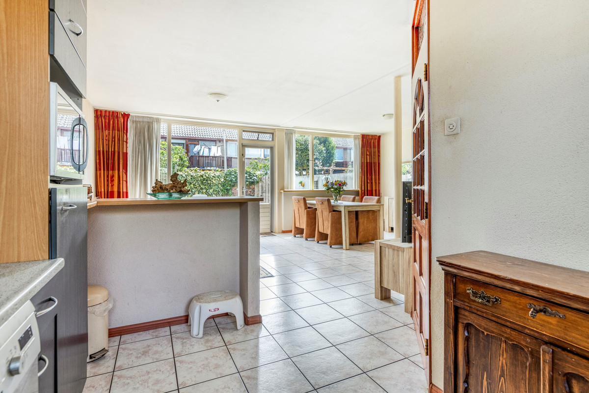 Tussenwoning te koop: Saksenrade 10, Nieuwerkerk A/D Ijssel