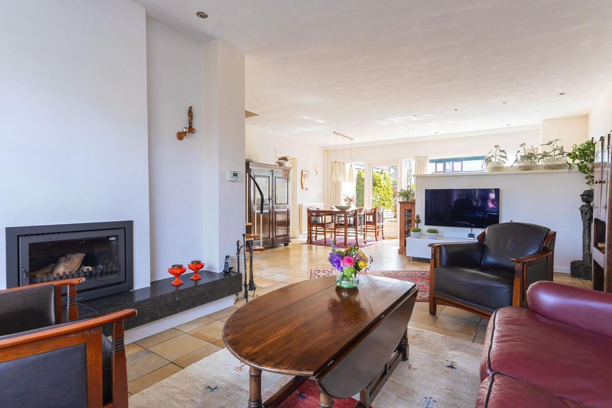 Tussenwoning te koop: Koperslager 56, Hoorn