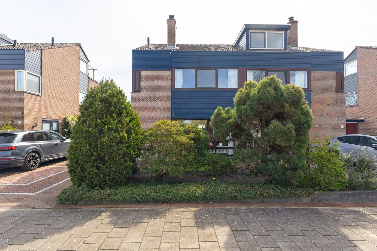 Tussenwoning te koop: Koperslager 56, Hoorn
