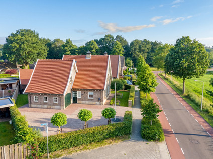 Hoekweg 28