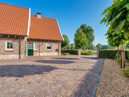 Hoekweg 28