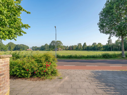 Hoekweg 28