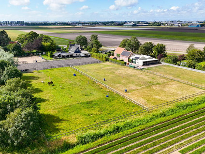 Middenweg 24
