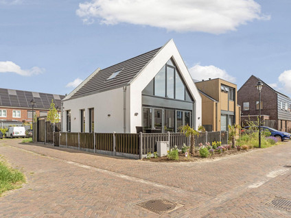 Julian Schwingerstraat 6