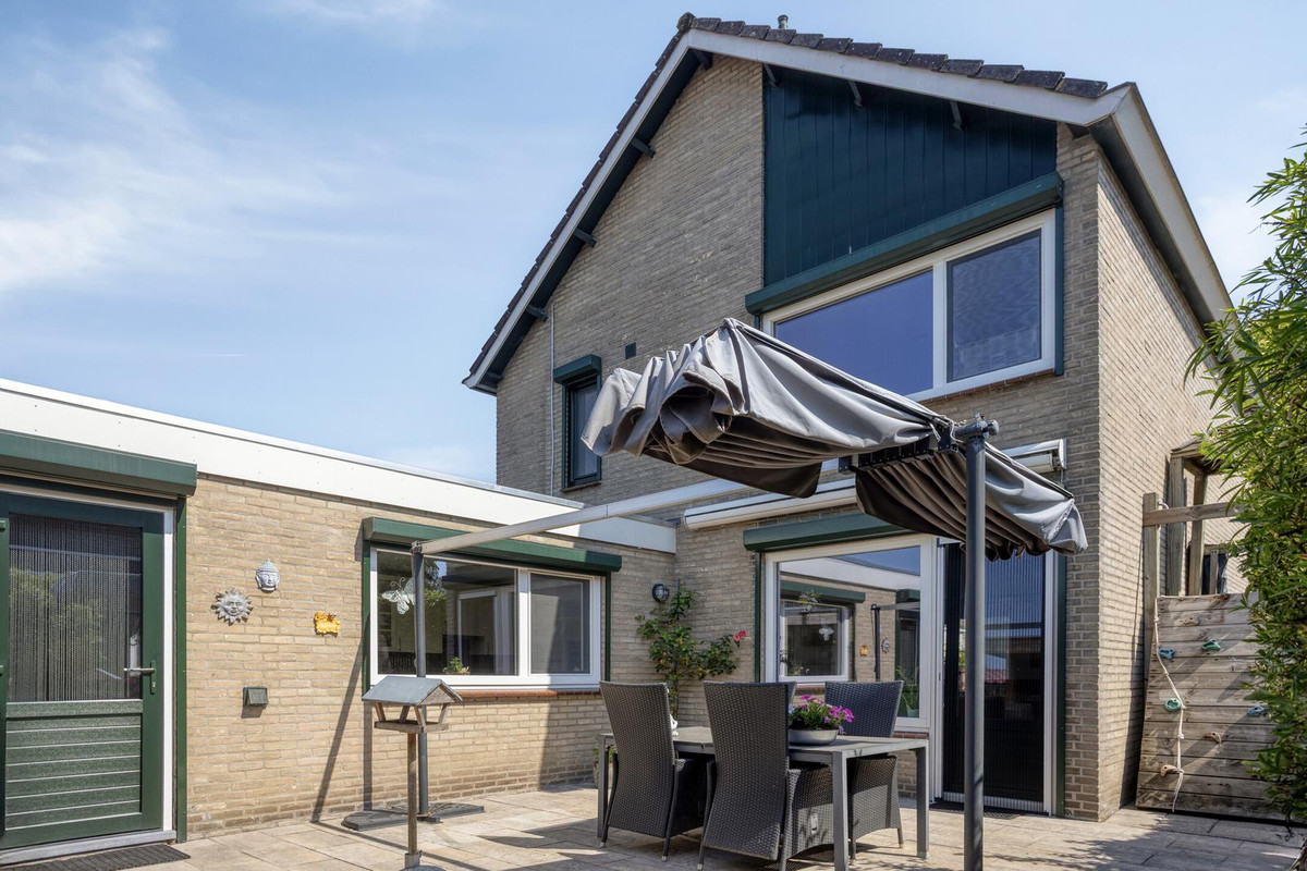 Vrijstaande woning te koop: Lorentzstraat 2, Hoogerheide