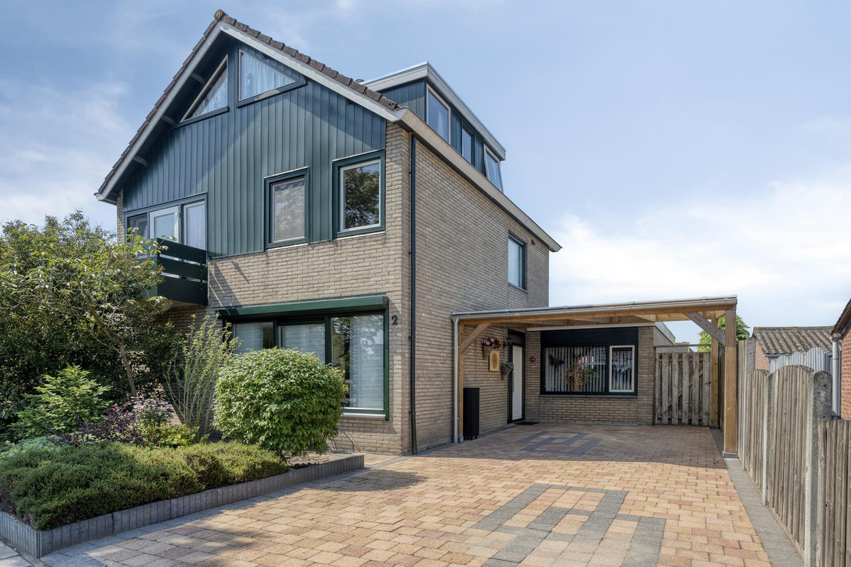 Vrijstaande woning te koop: Lorentzstraat 2, Hoogerheide