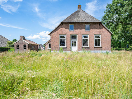 Dorpsstraat 37