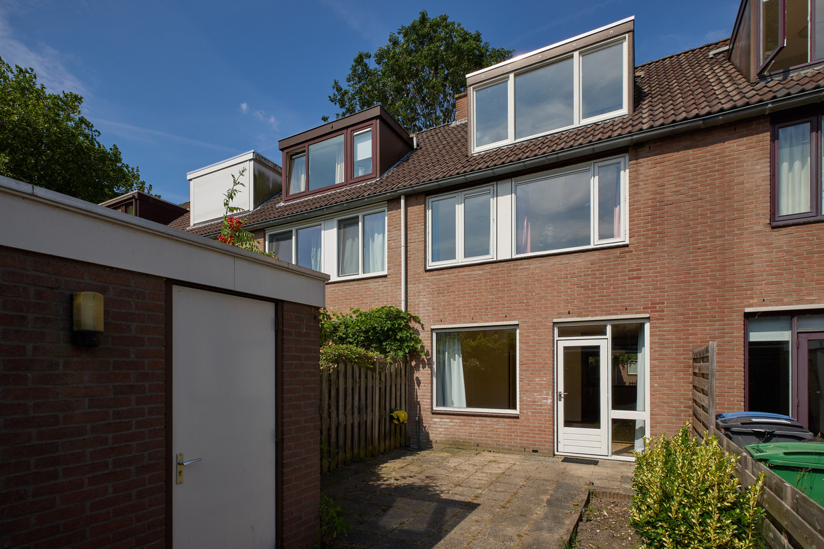 Tussenwoning te koop: Praam 261, Amstelveen