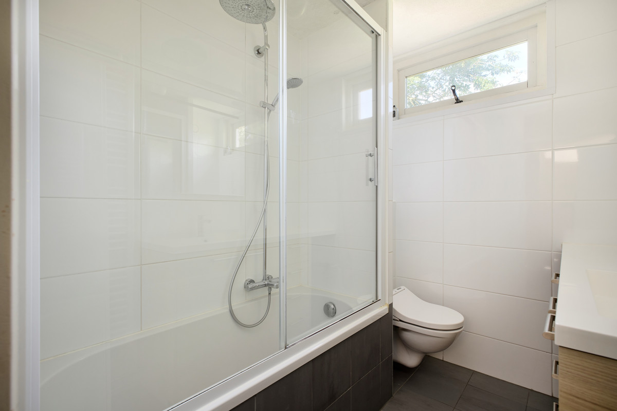Tussenwoning te koop: Praam 261, Amstelveen