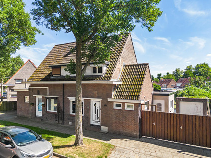 Esdoornstraat 12
