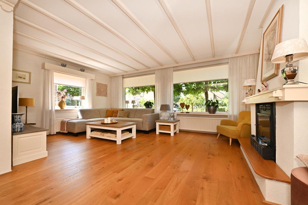 Hoekwoning te koop: De Meestoof 30, Nieuw-Vossemeer