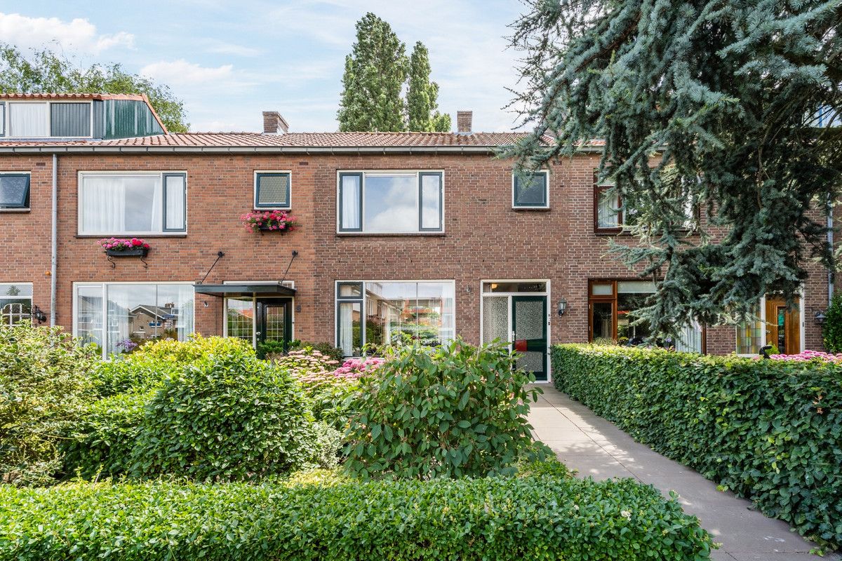 Tussenwoning te koop: Prunusstraat 5, Schipluiden