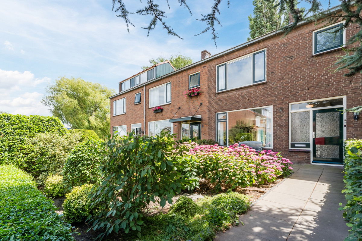 Tussenwoning te koop: Prunusstraat 5, Schipluiden
