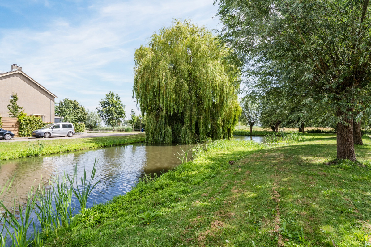Tussenwoning te koop: Prunusstraat 5, Schipluiden