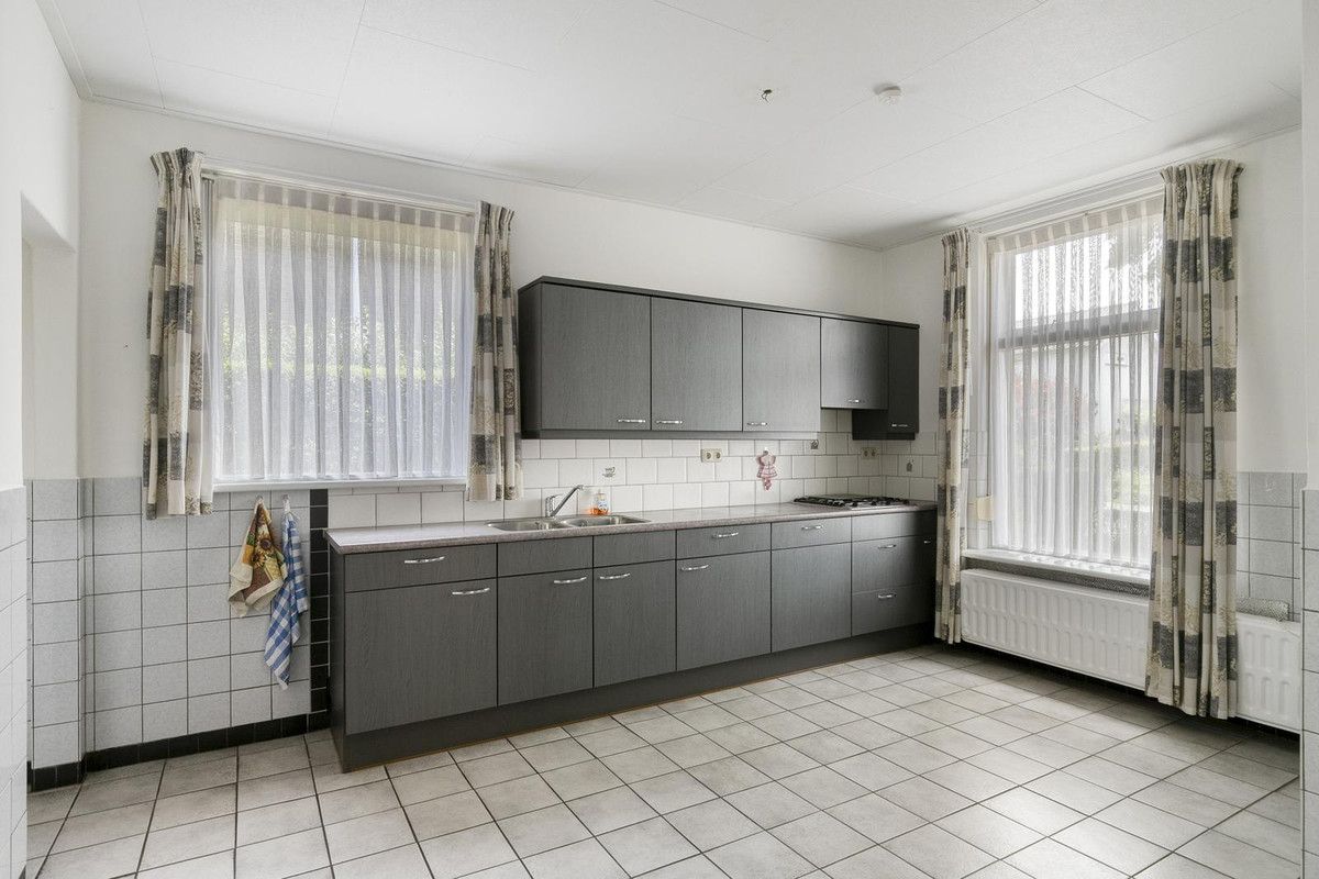 Vrijstaande woning te koop: Pater van den Elzenstraat 1, Heesch