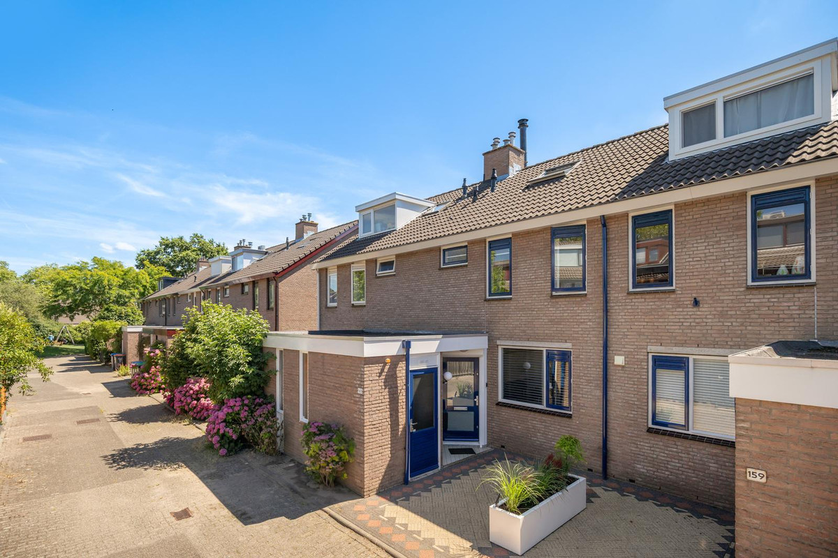 Tussenwoning te koop: Zwaluw 160, Ridderkerk