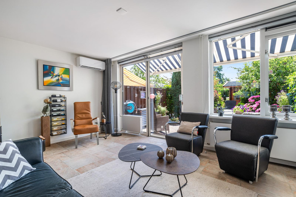 Tussenwoning te koop: Zwaluw 160, Ridderkerk