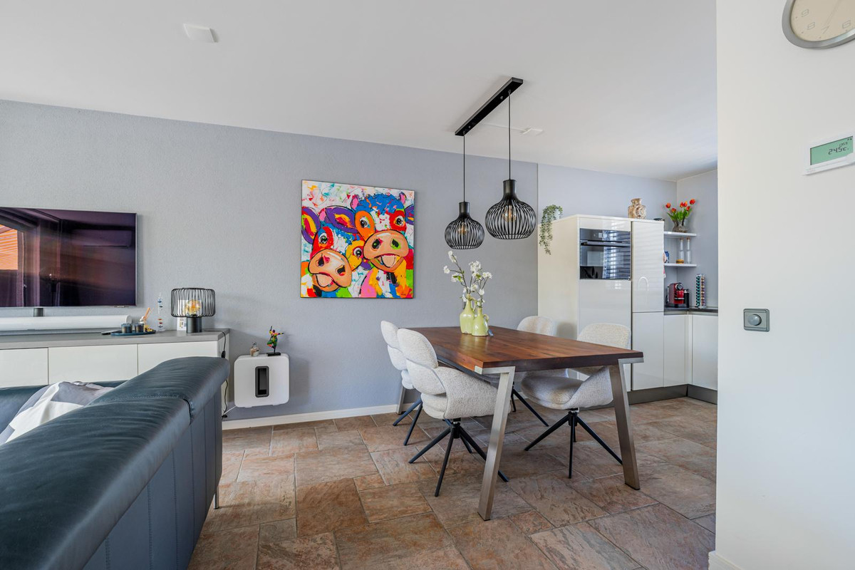 Tussenwoning te koop: Zwaluw 160, Ridderkerk