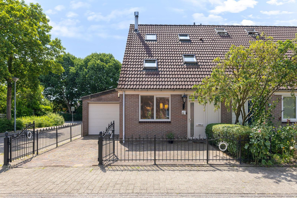 Hoekwoning te koop: Weegbree 172, Zwaag