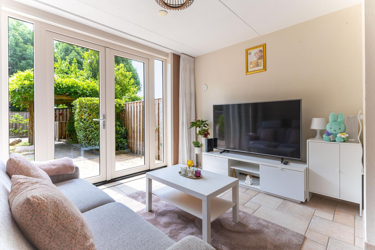 Hoekwoning te koop: Weegbree 172, Zwaag