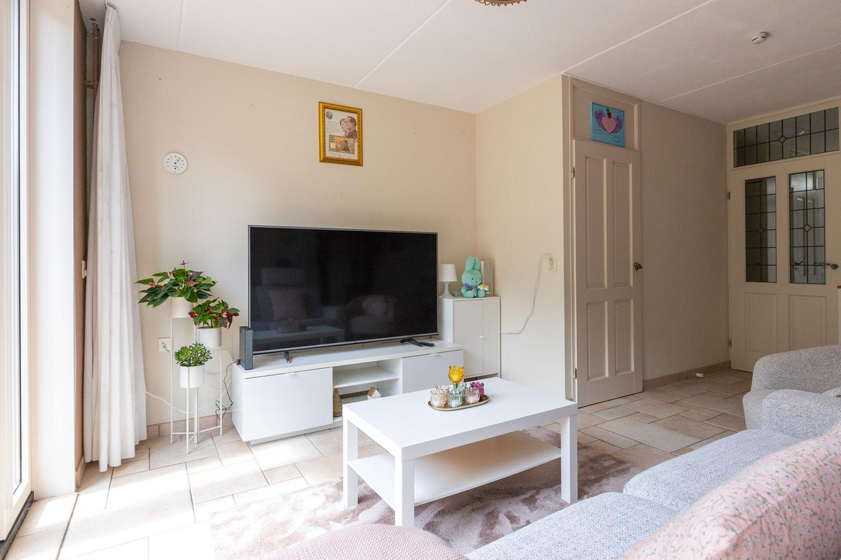 Hoekwoning te koop: Weegbree 172, Zwaag