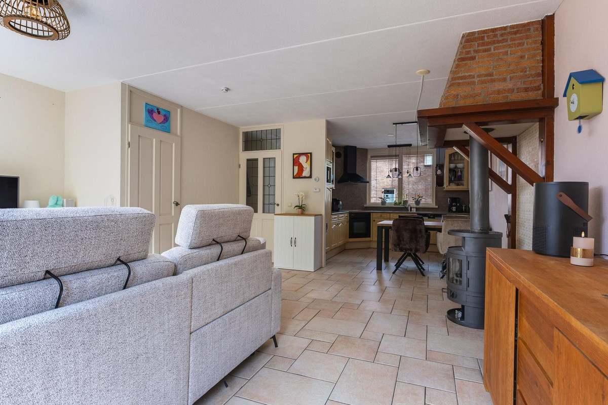 Hoekwoning te koop: Weegbree 172, Zwaag