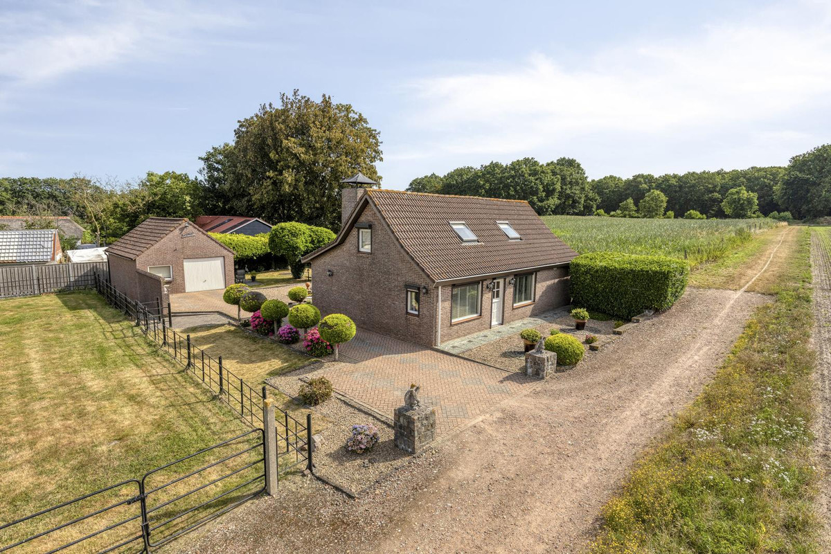 Vrijstaande woning te koop: Calfven 50, Ossendrecht