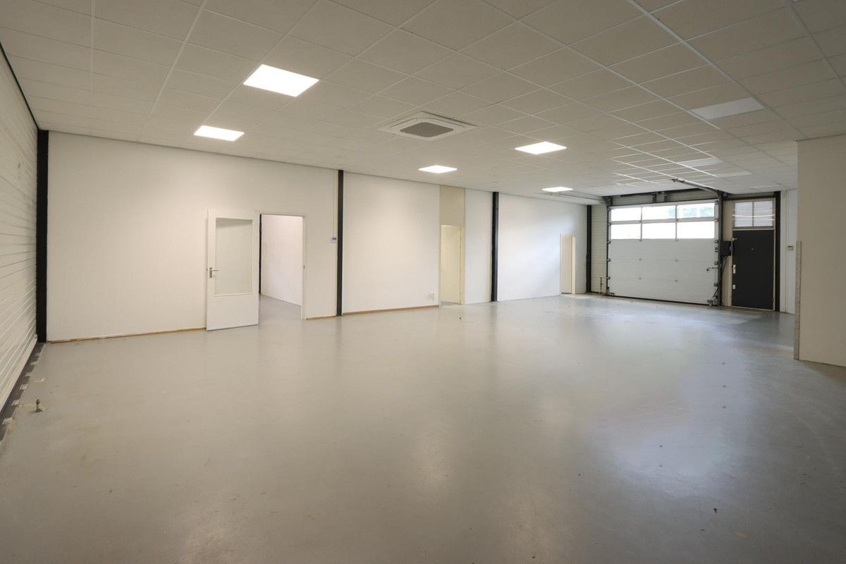 Tussenwoning te huur: Fioringrasstraat 45, Almere