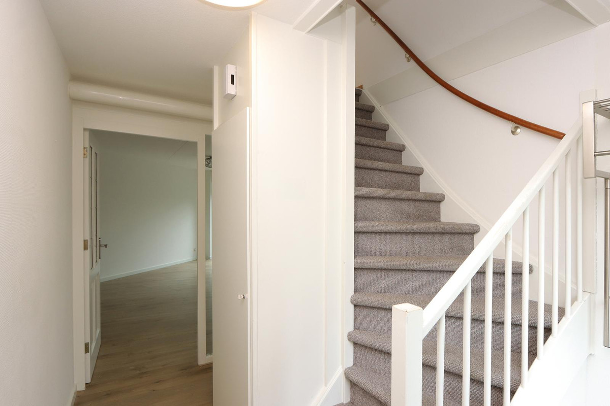 Tussenwoning te huur: Fioringrasstraat 45, Almere