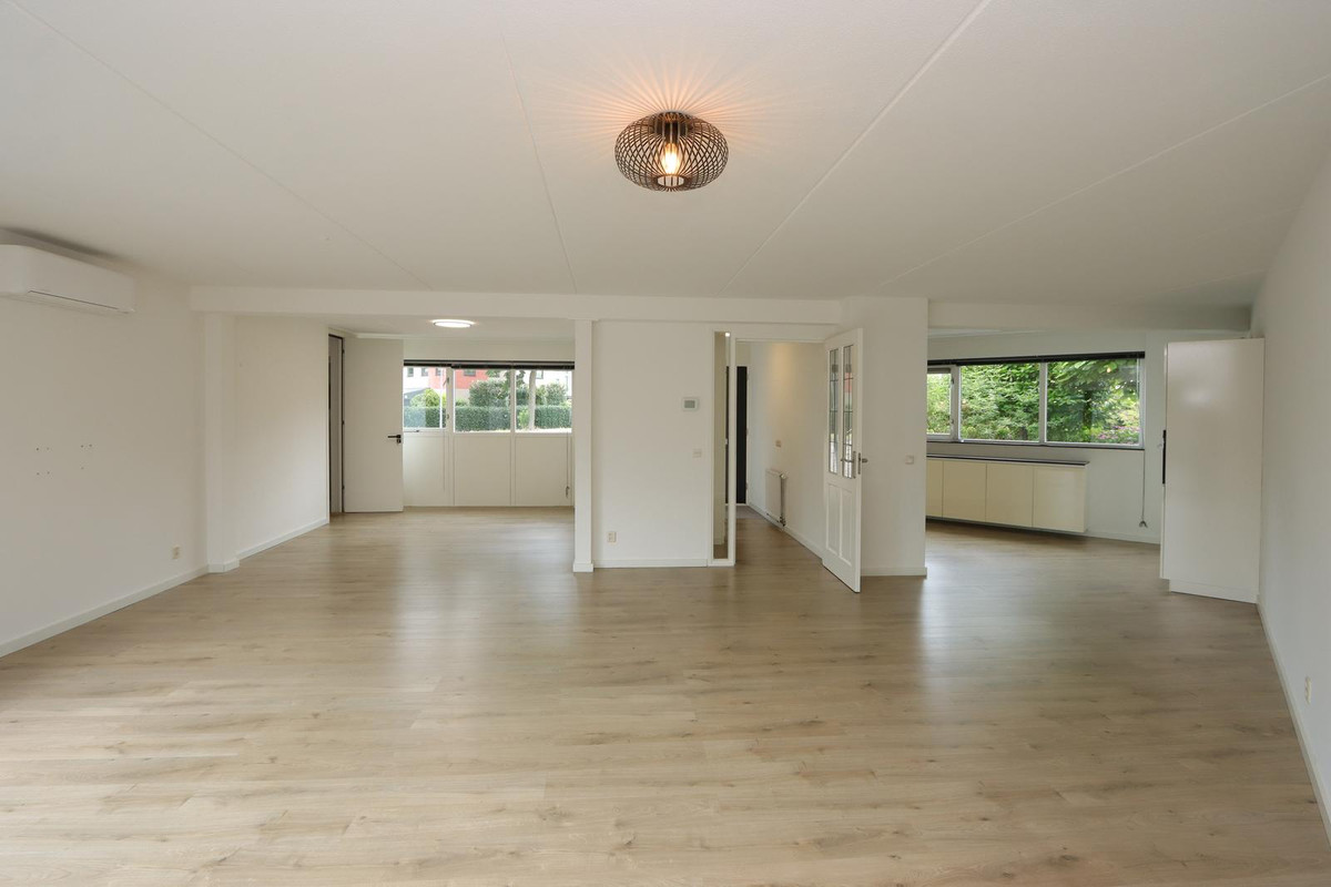 Tussenwoning te huur: Fioringrasstraat 45, Almere
