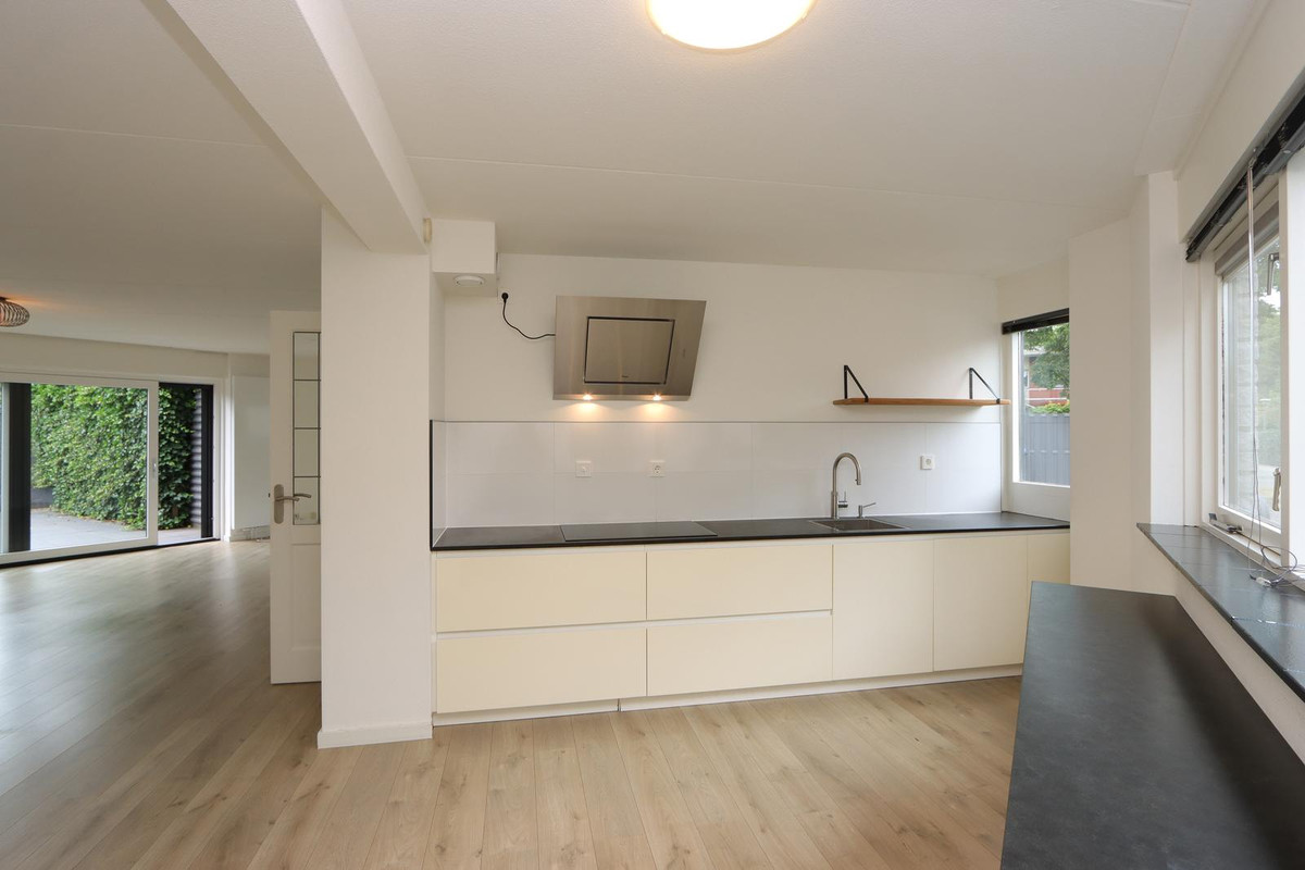 Tussenwoning te huur: Fioringrasstraat 45, Almere