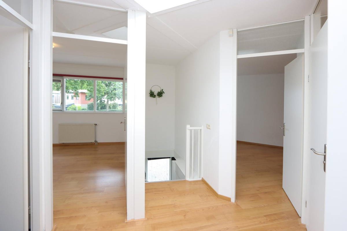 Tussenwoning te huur: Fioringrasstraat 45, Almere