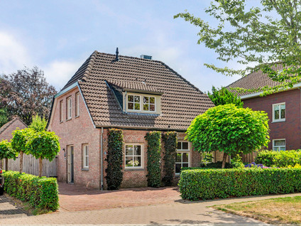 Bieshof 4