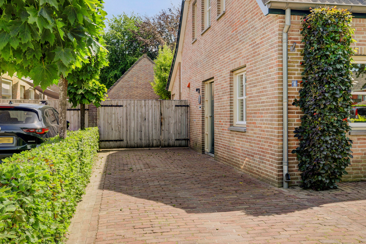 Vrijstaande woning te koop: Bieshof 4, Hoogeloon
