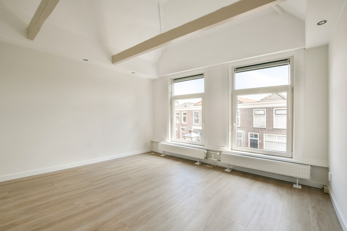 Tussenwoning te koop: Herenstraat 27, Leiden
