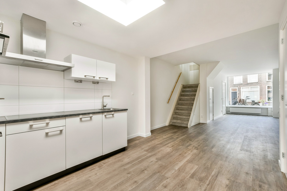 Tussenwoning te koop: Herenstraat 27, Leiden