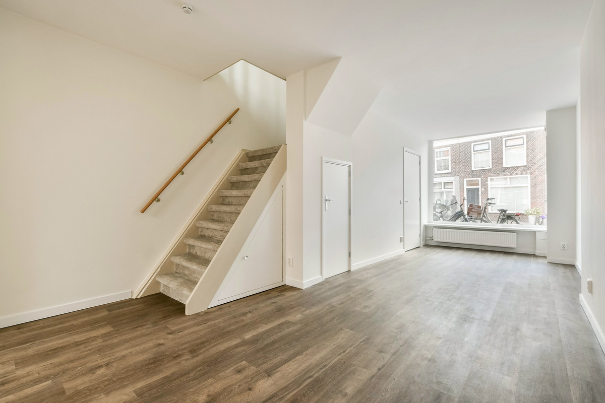 Tussenwoning te koop: Herenstraat 27, Leiden