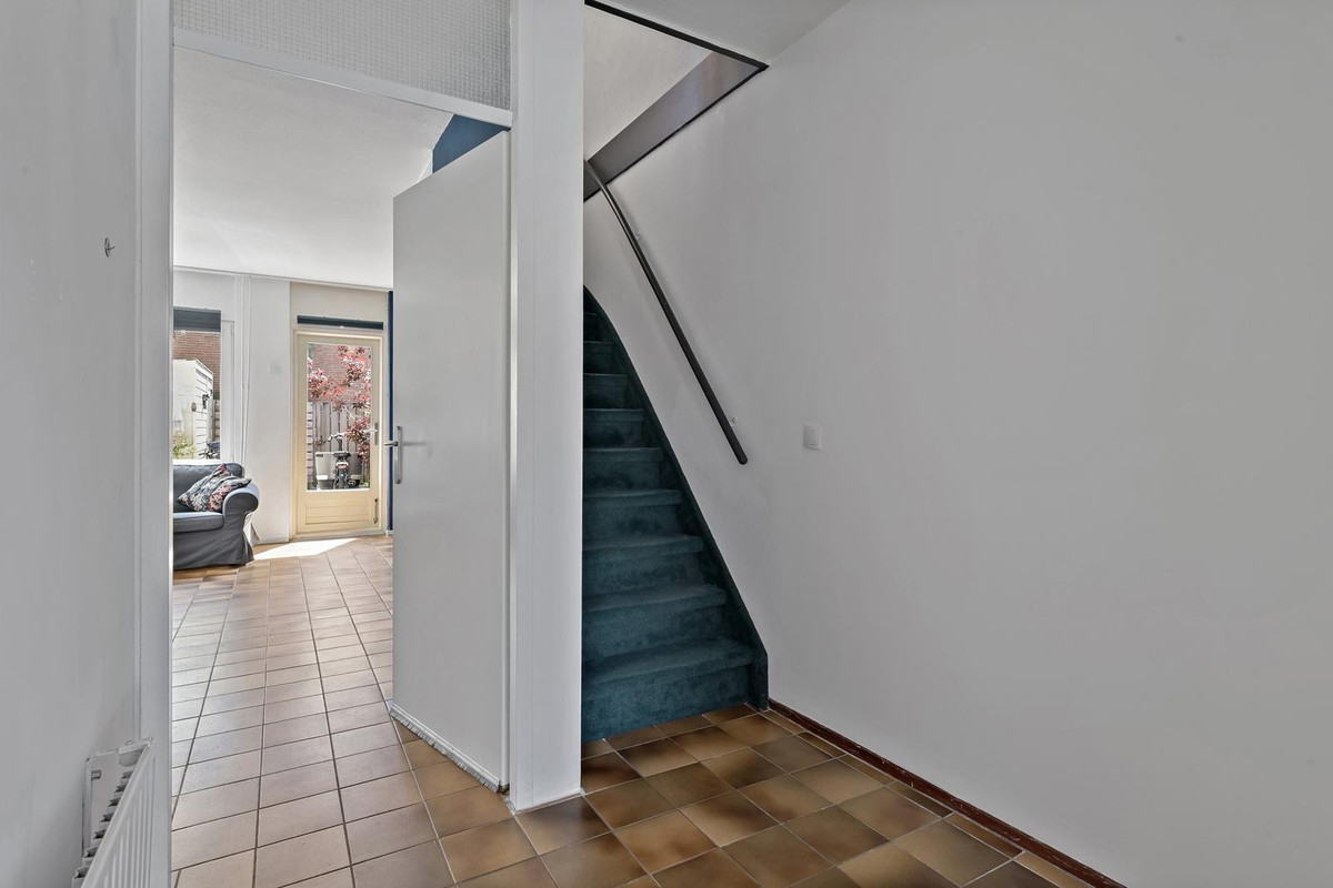 Hoekwoning te koop: Dr. J. Presserstraat 337, 'S-Gravenhage