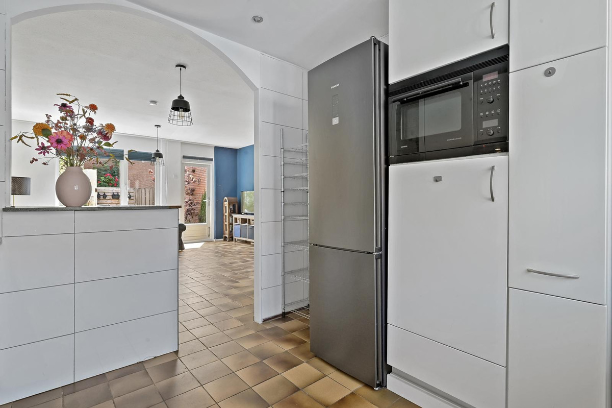 Hoekwoning te koop: Dr. J. Presserstraat 337, 'S-Gravenhage