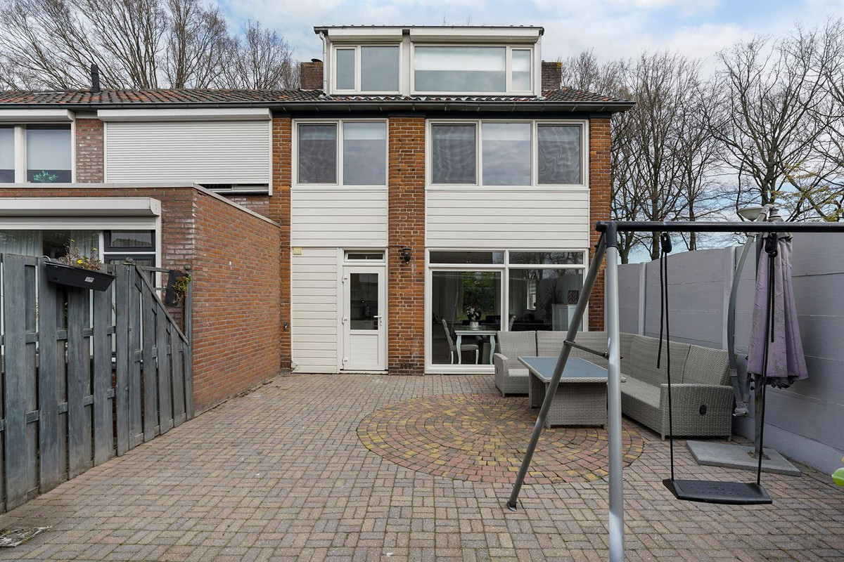 Hoekwoning te koop: De Coubertinlaan 41, Waalwijk