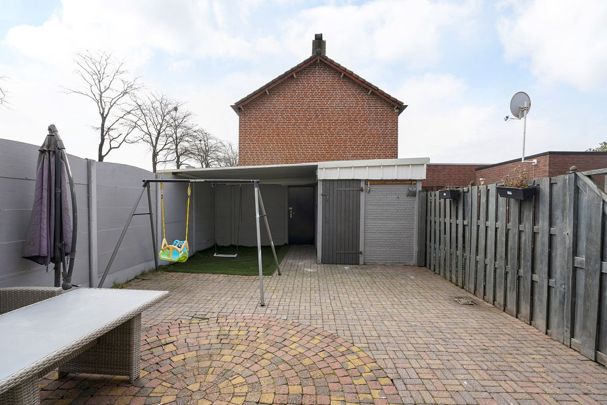 Hoekwoning te koop: De Coubertinlaan 41, Waalwijk