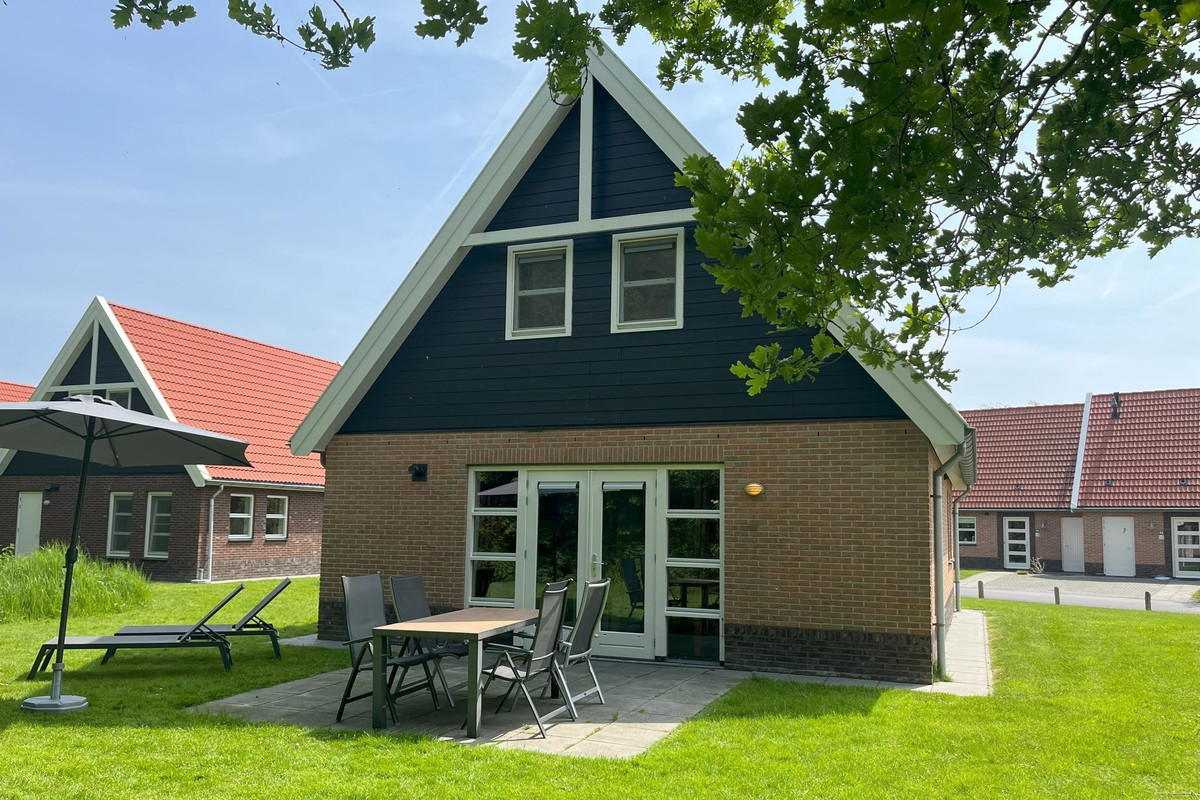 Vrijstaande woning te koop: Leuvenumse Beek 33, Biddinghuizen
