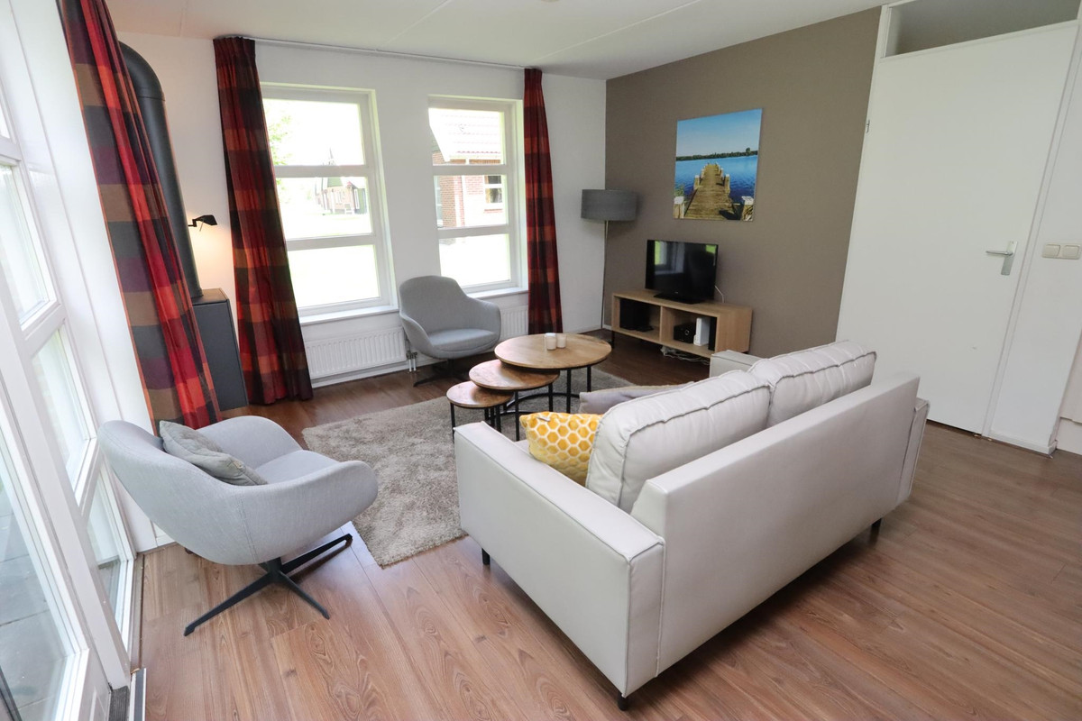 Vrijstaande woning te koop: Leuvenumse Beek 33, Biddinghuizen
