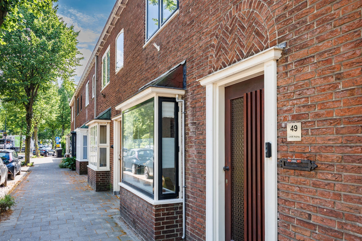 Tussenwoning te koop: Tomatenstraat 49, Leiden