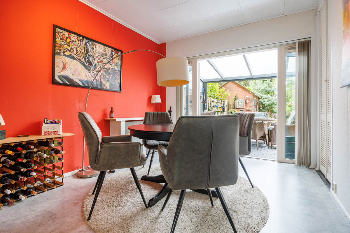 Tussenwoning te koop: Tomatenstraat 49, Leiden